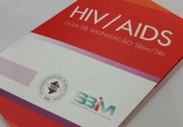 Geriatra chama atenção para aumento de casos de HIV em idosos