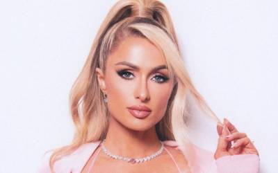 Paris Hilton revela segredo para manter pele jovem e saudável sem cirurgias